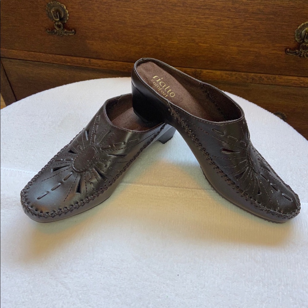 Rialto Comfort Mustang Mules